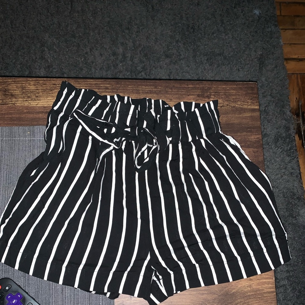 Light shorts